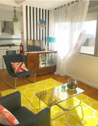 Spacious With View Over Romantic Lisboa