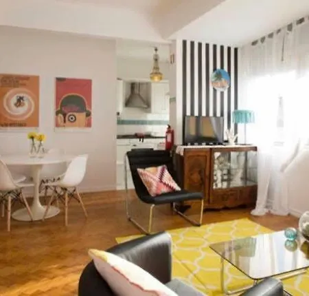 Spacious With View Over Romantic * Lisboa